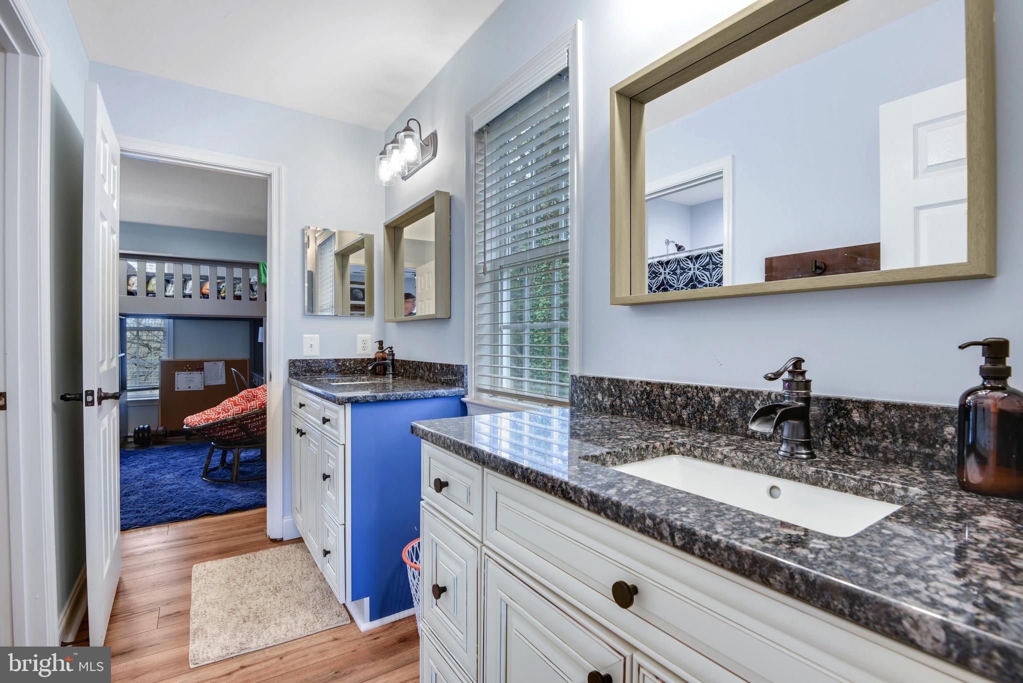 611 Havenhill Road Edgewater, MD 21037 - Photo 40 of 60 Jack and Jill bathroom
view 2