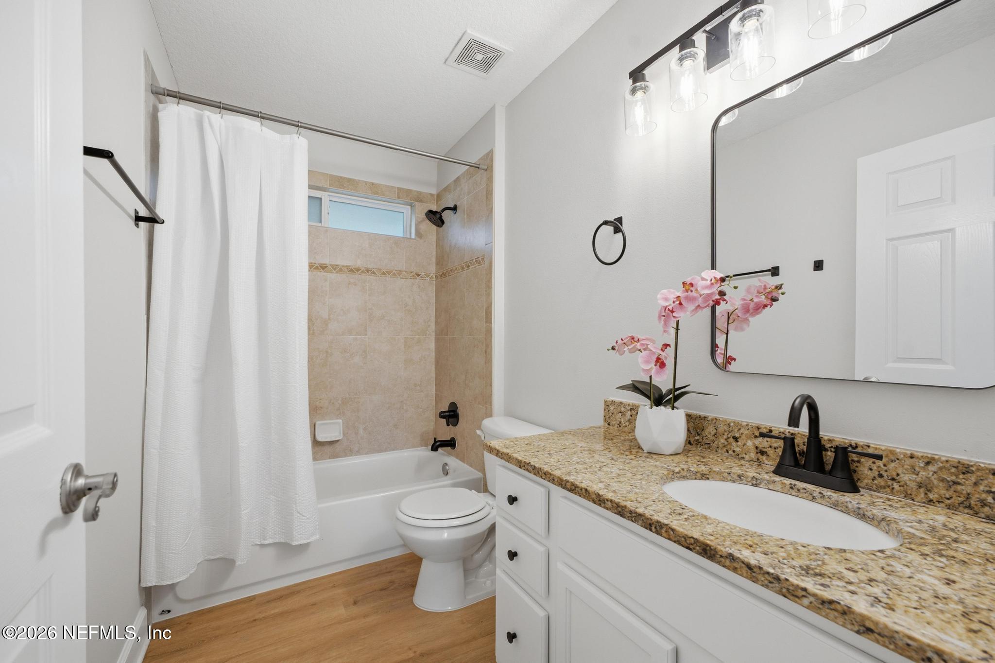 1126 Penman Road Jacksonville Beach, FL 32250 - Photo 30 of 38 Bathroom 2
