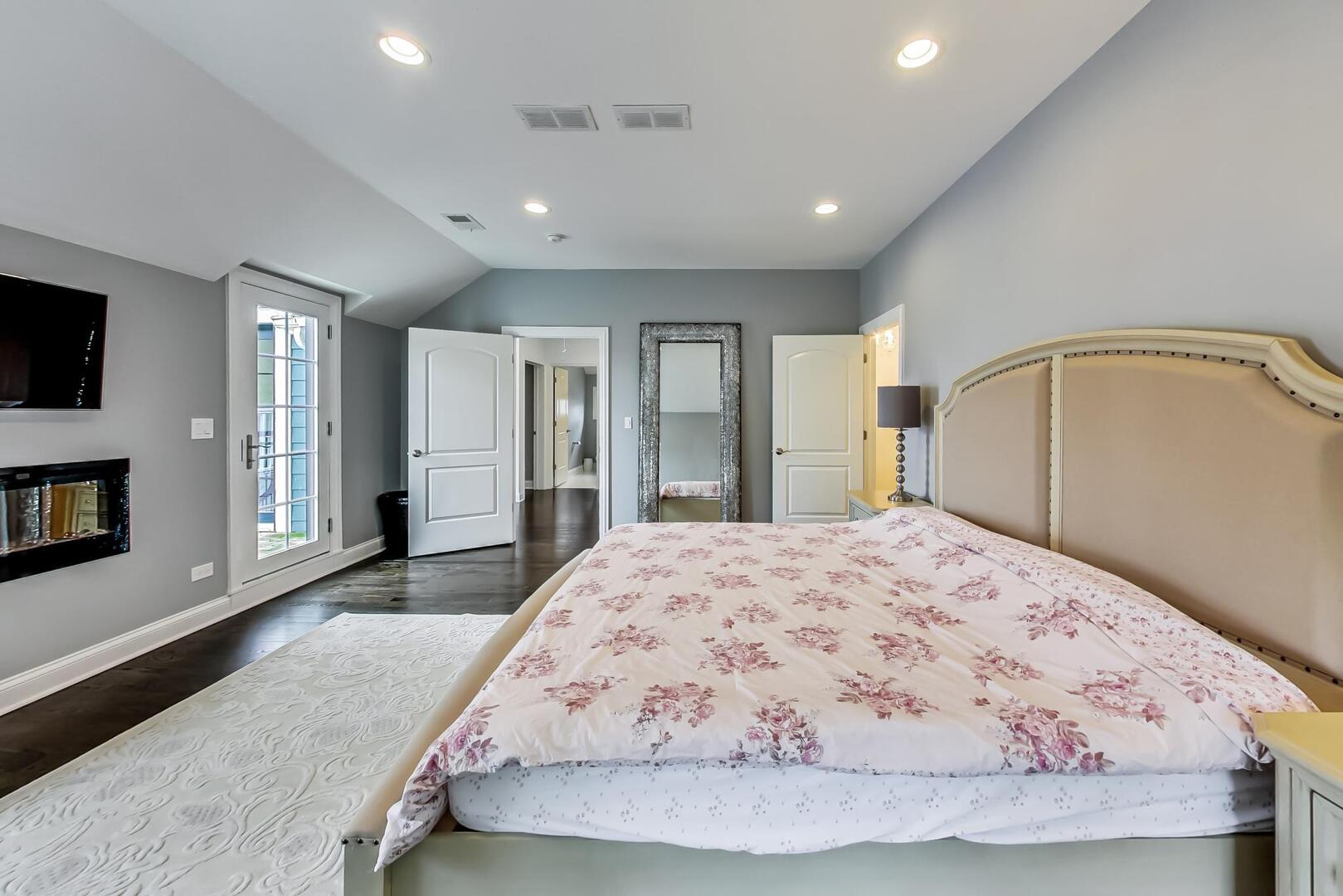 2824 Central Road Glenview, IL 60025 - Photo 24 of 44