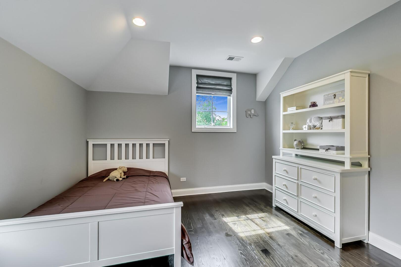 2824 Central Road Glenview, IL 60025 - Photo 30 of 44