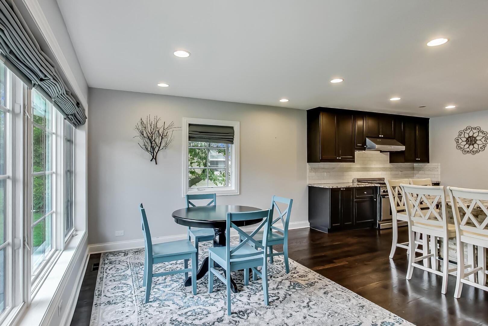 2824 Central Road Glenview, IL 60025 - Photo 10 of 44