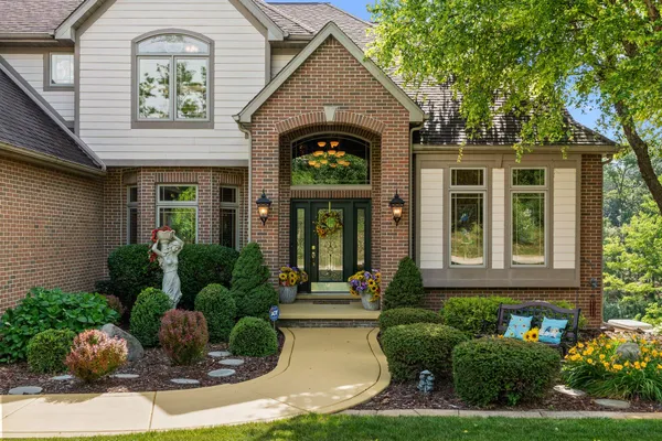 $985,000 | 84 Liberty Lakes Drive, Valparaiso, IN 46385