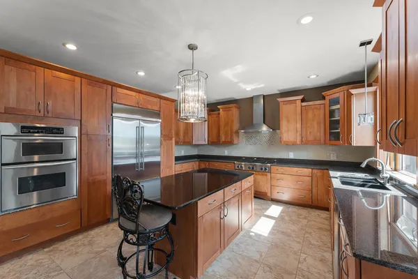 $985,000 | 84 Liberty Lakes Drive, Valparaiso, IN 46385