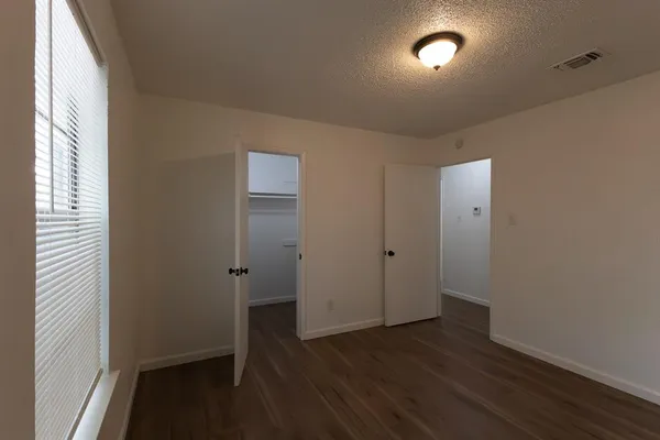 $1,650 | 741 Woodland Court, Kennedale, TX 76060