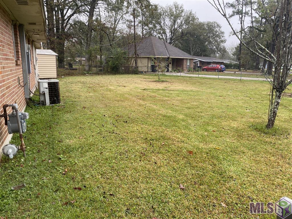 1744 Oak Street Baton Rouge, LA 70815 - Photo 3 of 24 Gallery Image 3