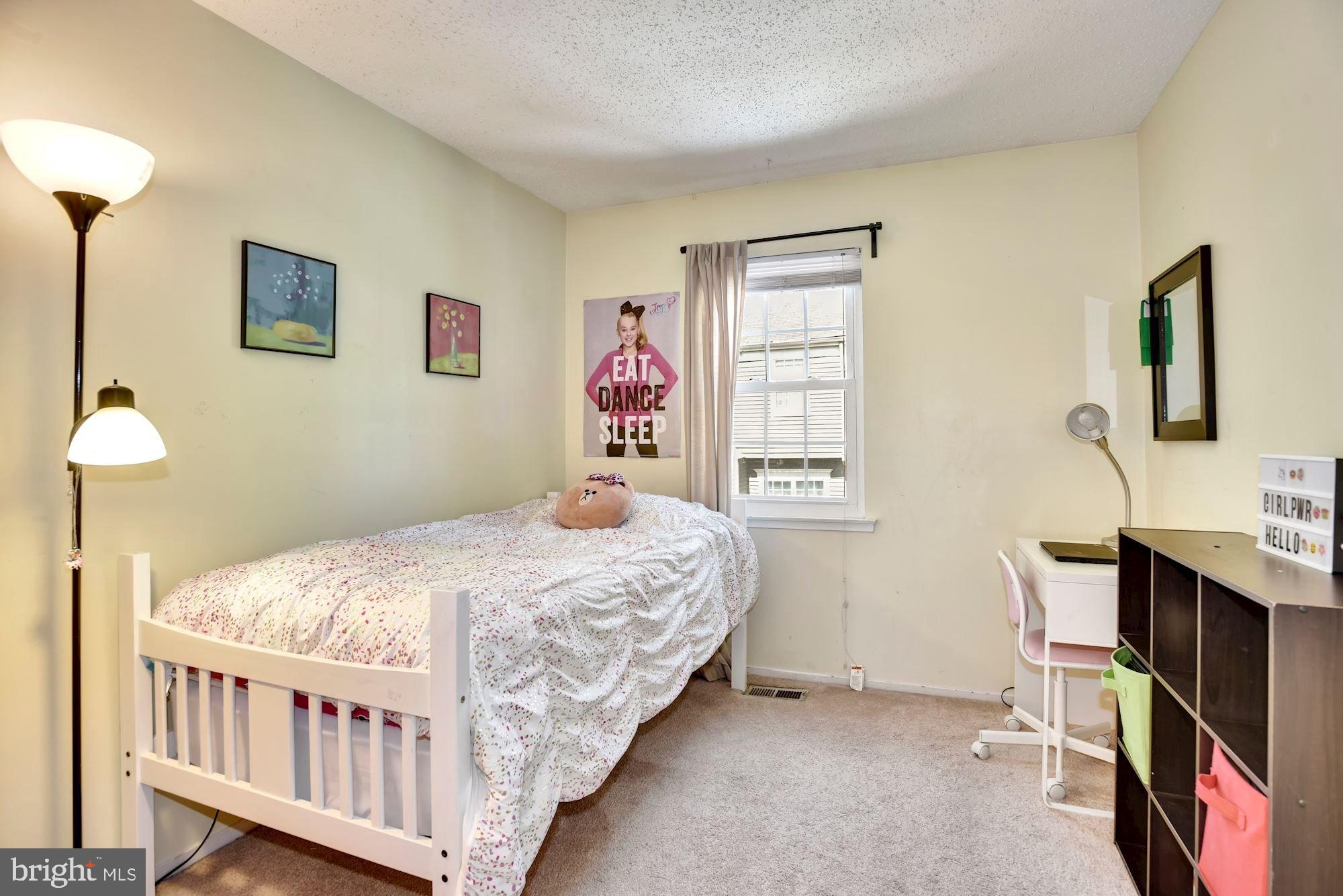 2376 Hunters Square Court Reston, VA 20191 - Photo 15 of 22