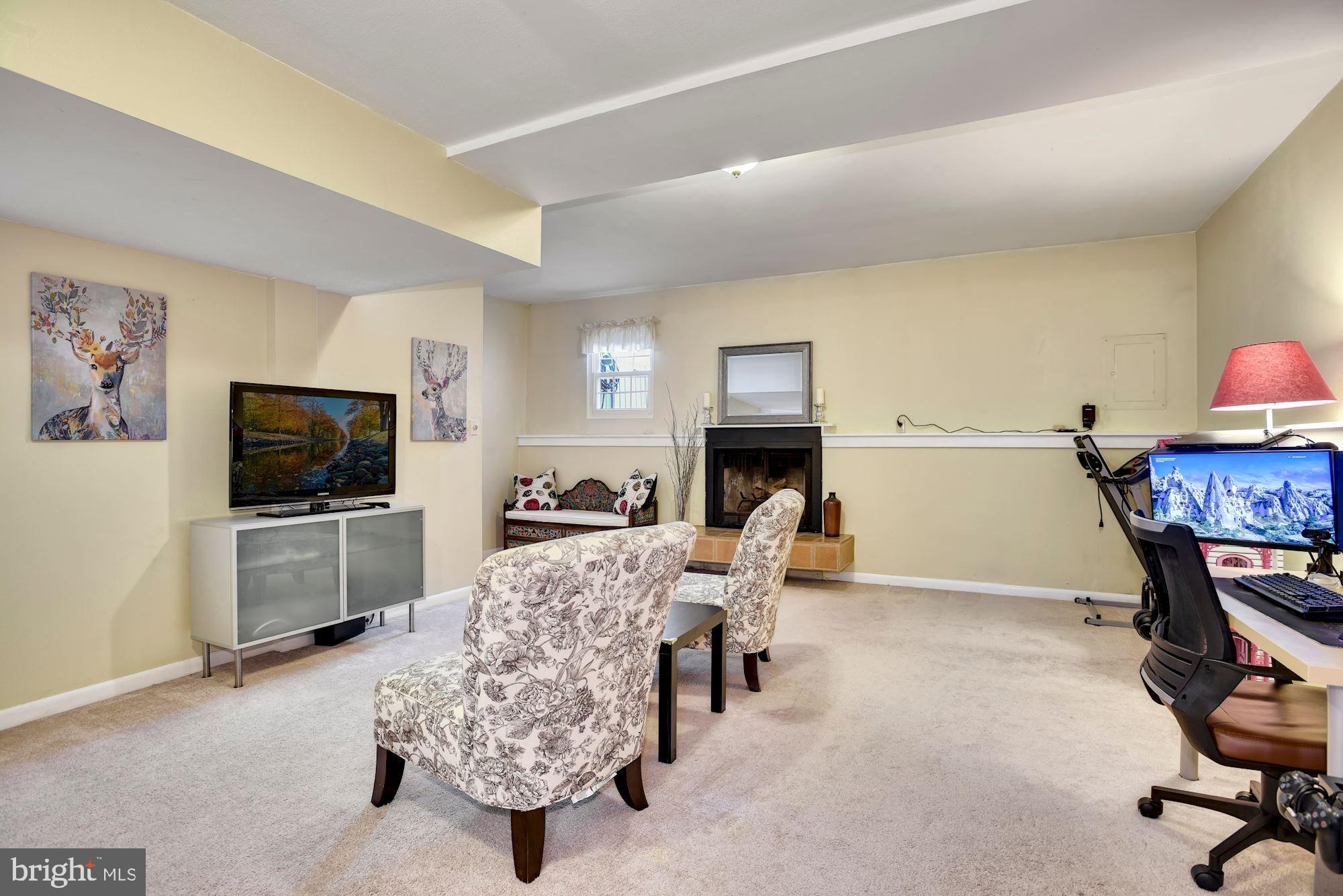 2376 Hunters Square Court Reston, VA 20191 - Photo 17 of 22