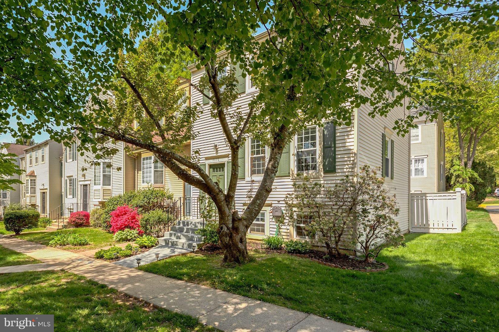 2376 Hunters Square Court Reston, VA 20191 - Photo 21 of 22