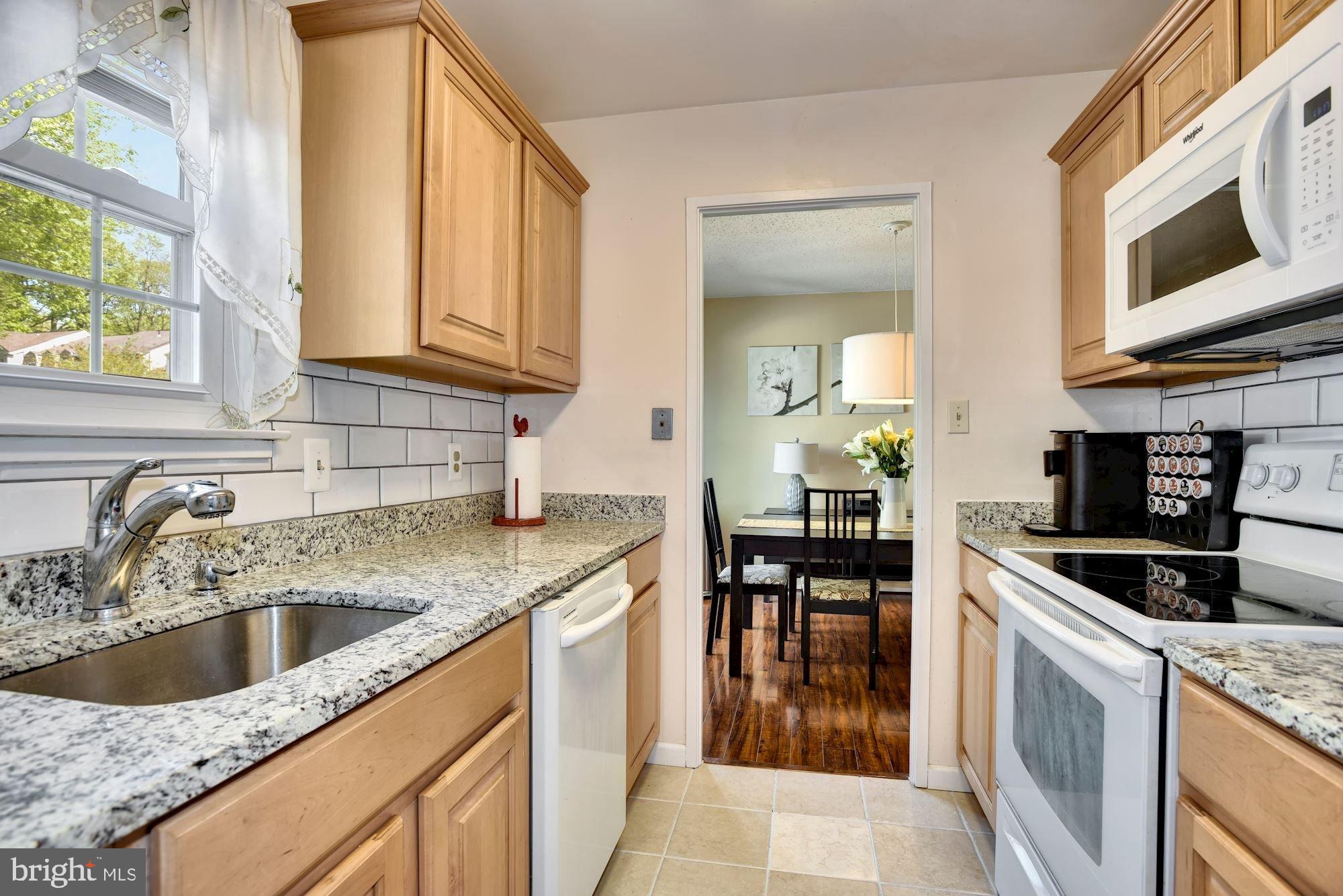 2376 Hunters Square Court Reston, VA 20191 - Photo 8 of 22