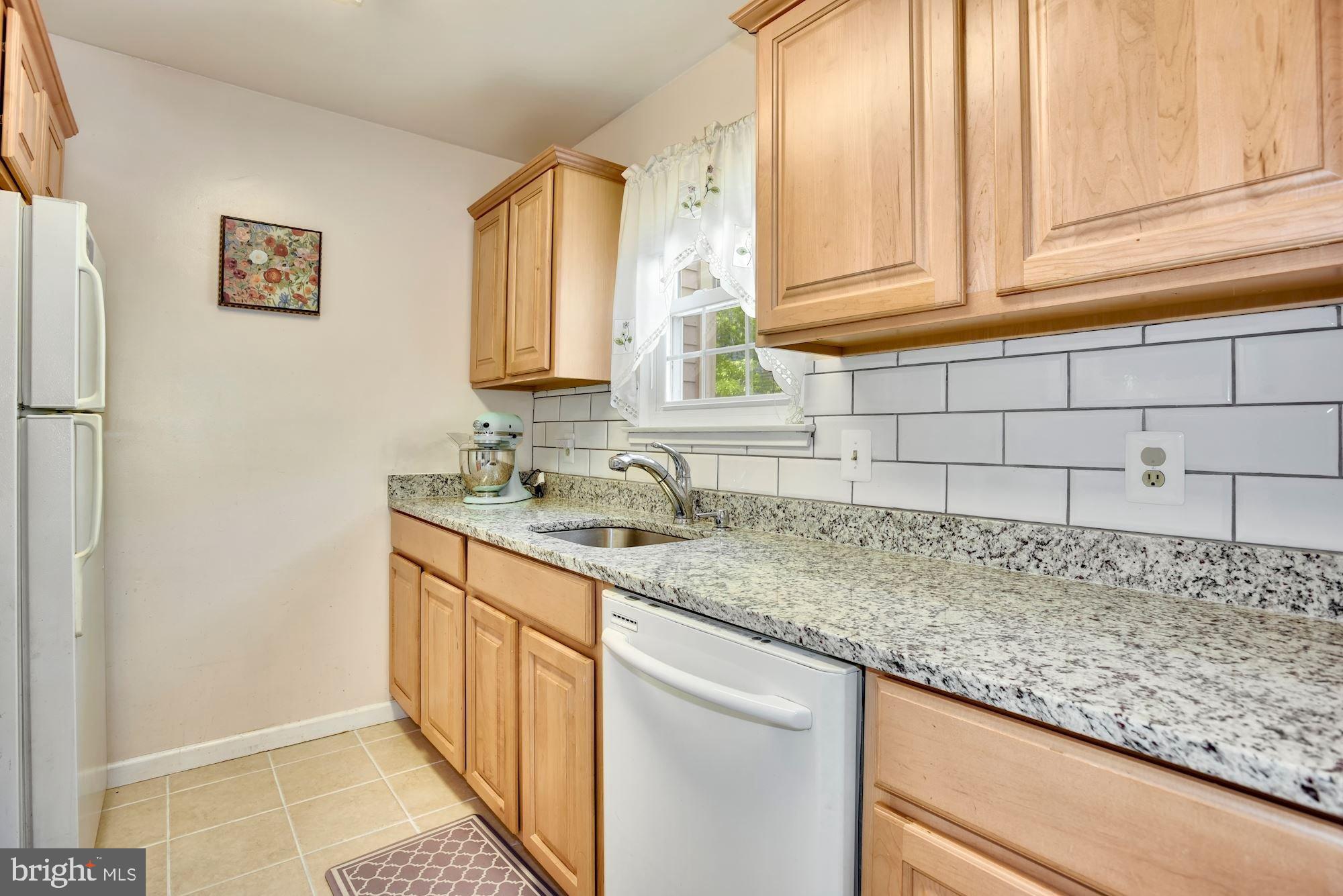2376 Hunters Square Court Reston, VA 20191 - Photo 9 of 22