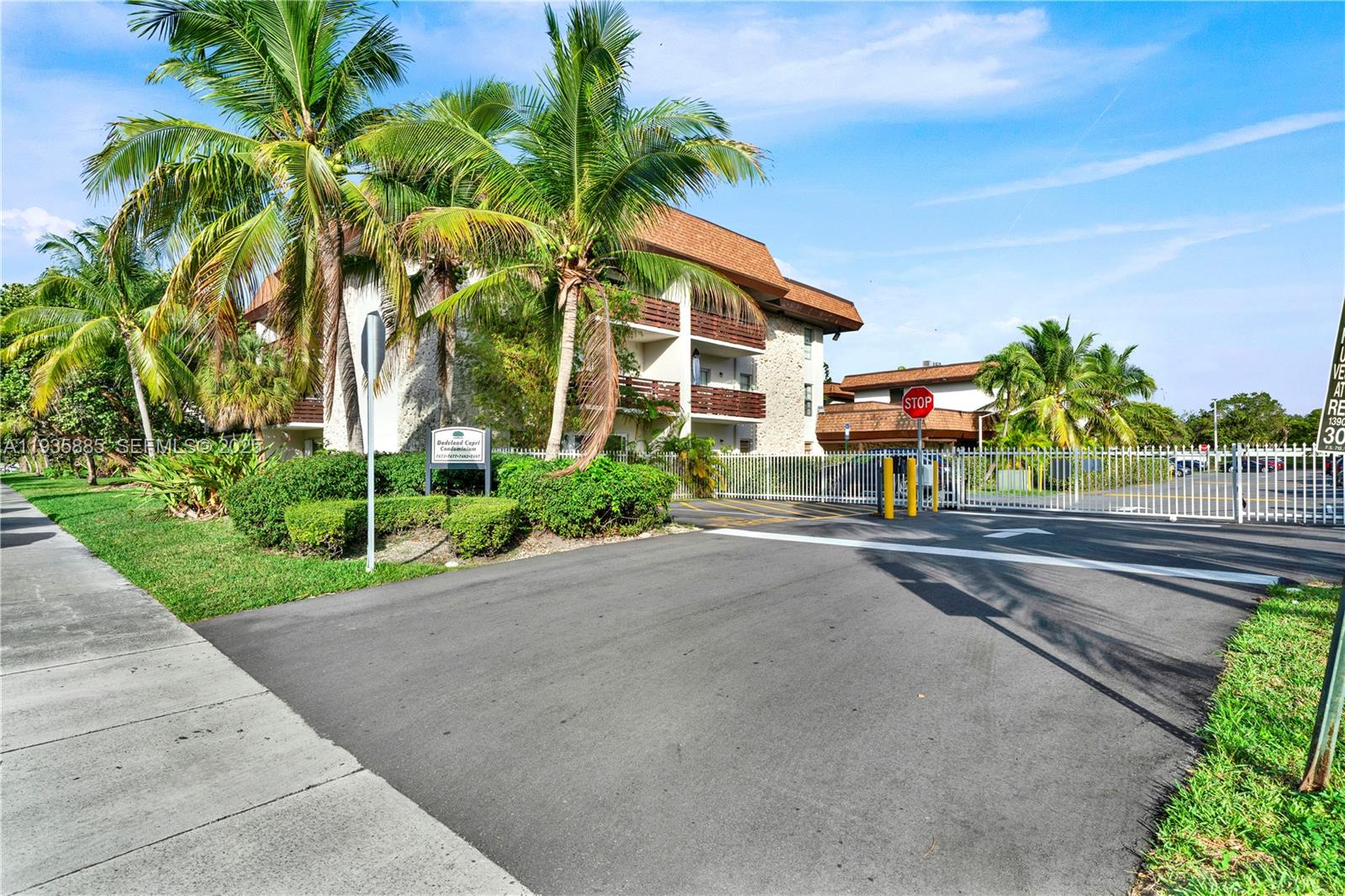 7477 Southwest 82nd Street, Unit C215 Miami, FL 33143 - Photo 3 of 27