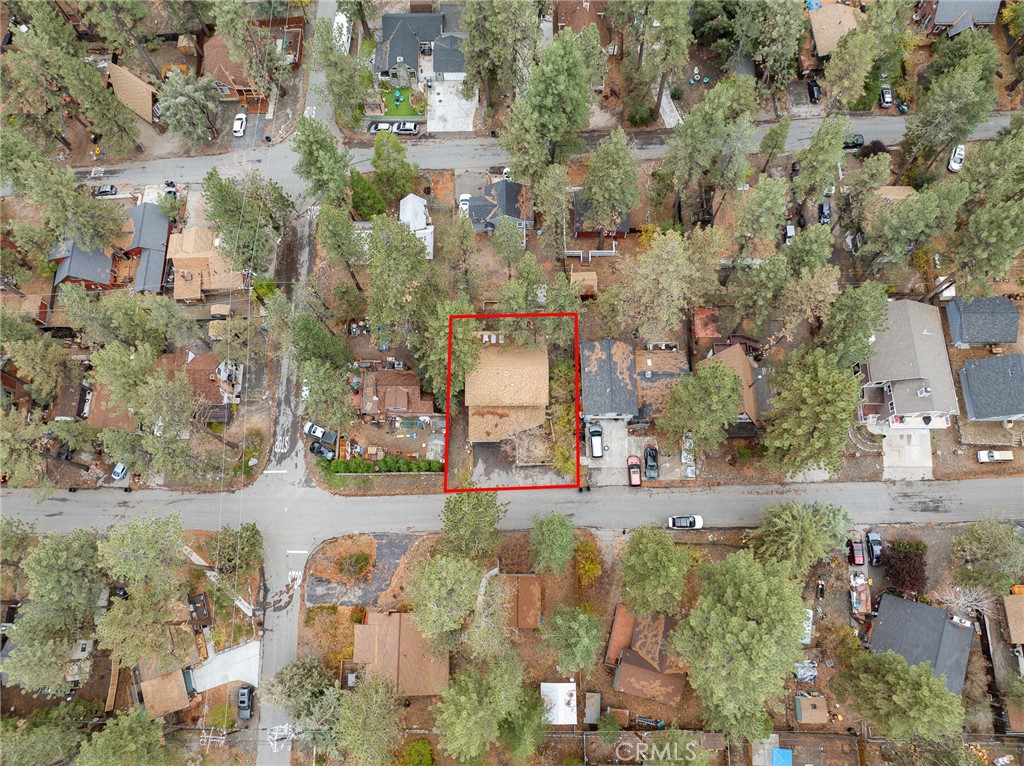 1725 Linnet Road Wrightwood, CA 92397 - Photo 41 of 43 an aerial view of a houses with outdoor space