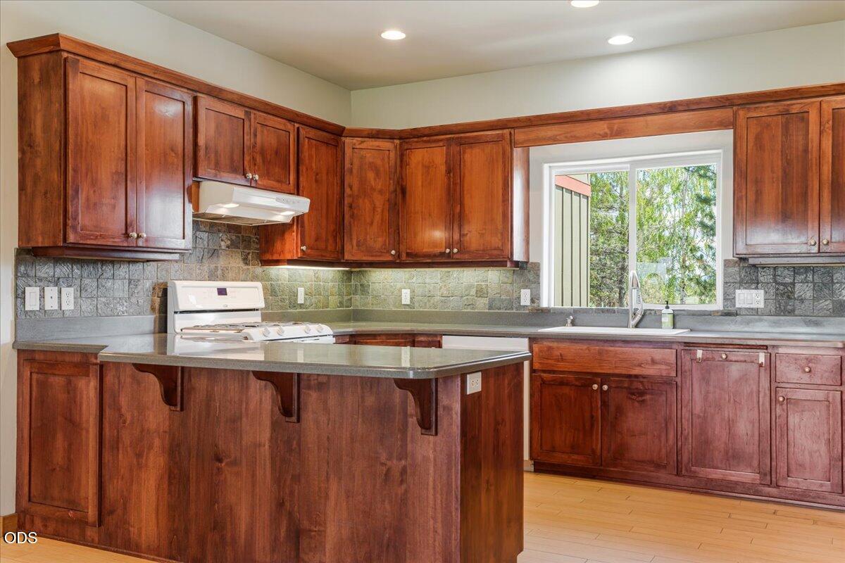 69175 Holmes Road Sisters, OR 97759 - Photo 9 of 46 Gallery Image 9
