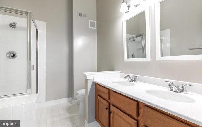 5638 Gresham Lane Centreville, VA 20120 - Photo 11 of 13 Full bath 2