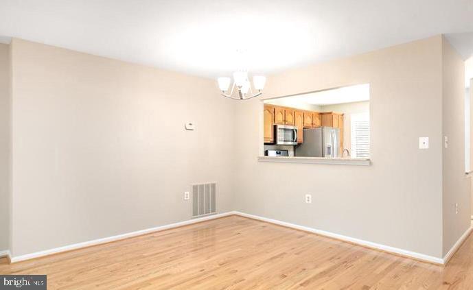 5638 Gresham Lane Centreville, VA 20120 - Photo 5 of 13 Dining room