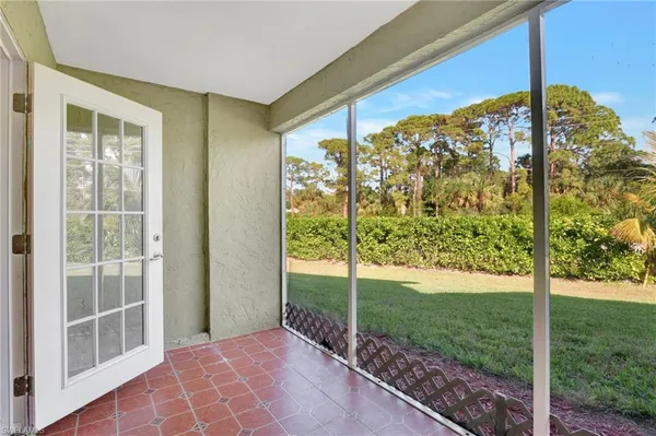 $1,900 | 706 111th Avenue North, Naples, FL 34108