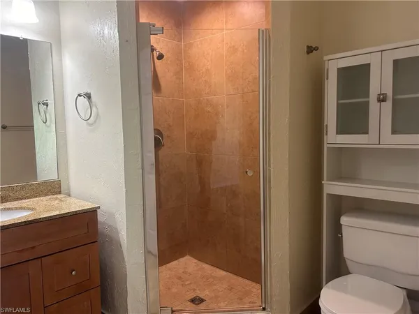 $1,900 | 706 111th Avenue North, Naples, FL 34108