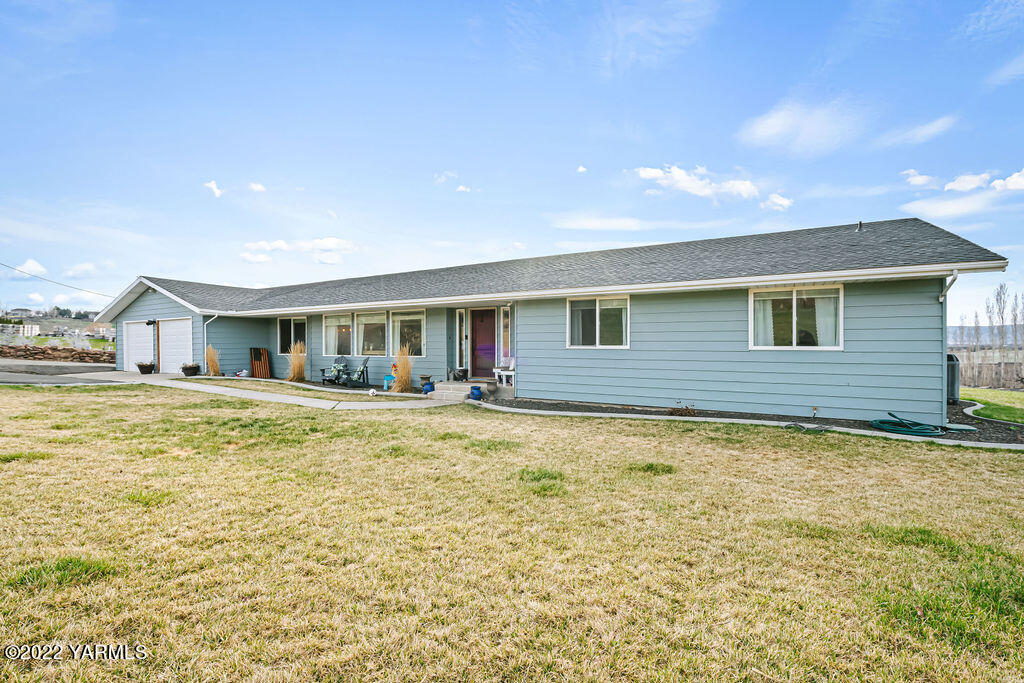 312 North Mize Road Yakima, WA 98908 - Photo 7 of 39 312NMizeRd-7