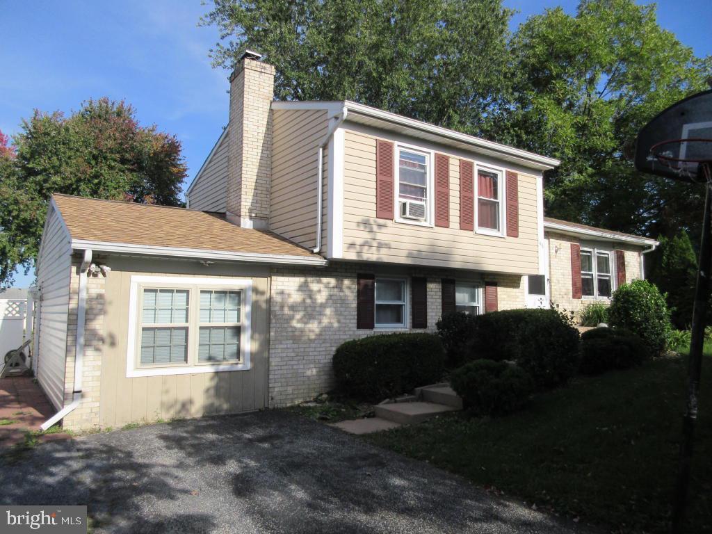 148 April Lane Lititz, PA 17543 - Photo 1 of 15