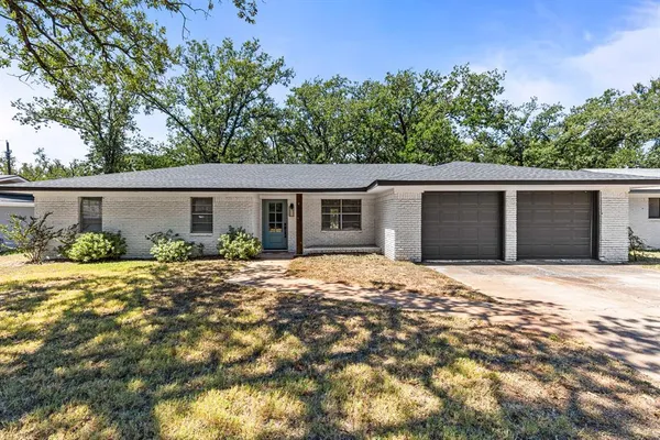 $246,900 | 322 South Barbara Street, Lacy-Lakeview, TX 76705