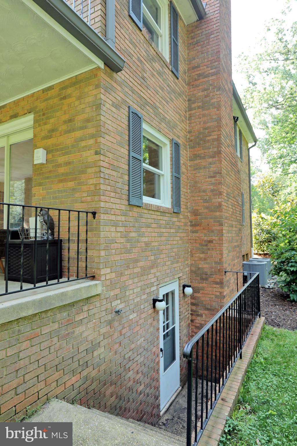 15111 Cactus Hill Road Accokeek, MD 20607 - Photo 40 of 44 a view of front door of house with stairs