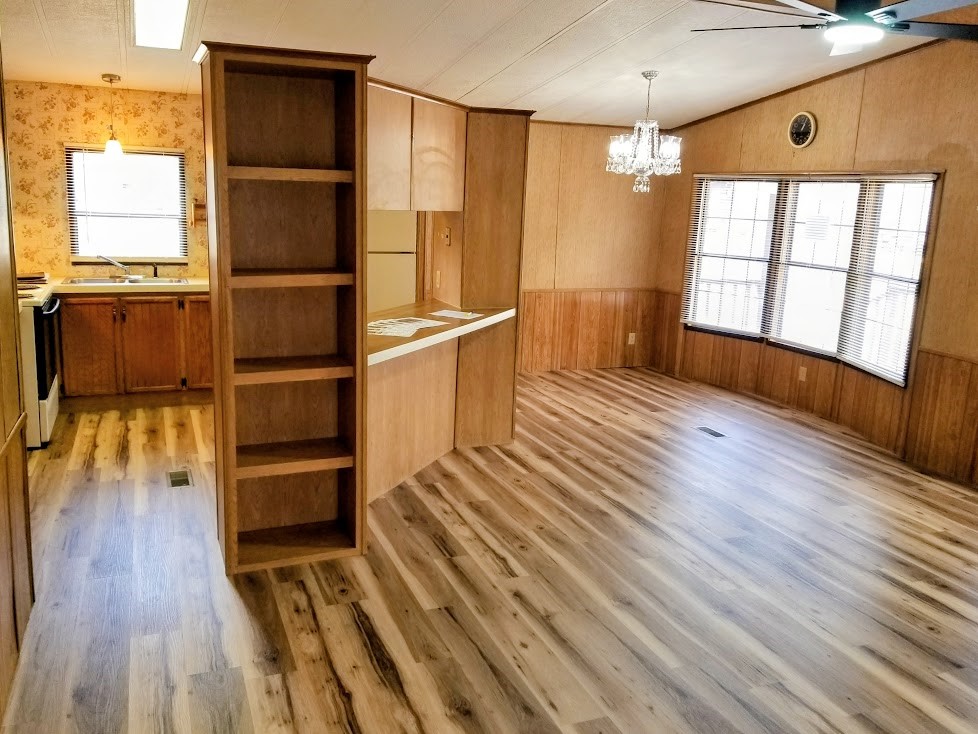 41 Leisure Way Coventry, RI 02816 - Photo 12 of 24 Breakfast Bar