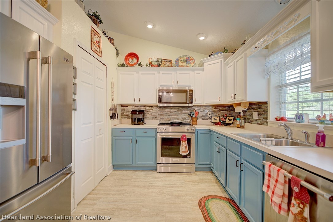 609 Acre Road Sebring, FL 33876 - Photo 14 of 38 Gallery Image 14
