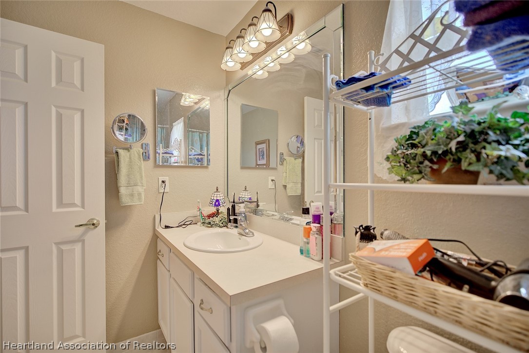 609 Acre Road Sebring, FL 33876 - Photo 22 of 38 Gallery Image 22