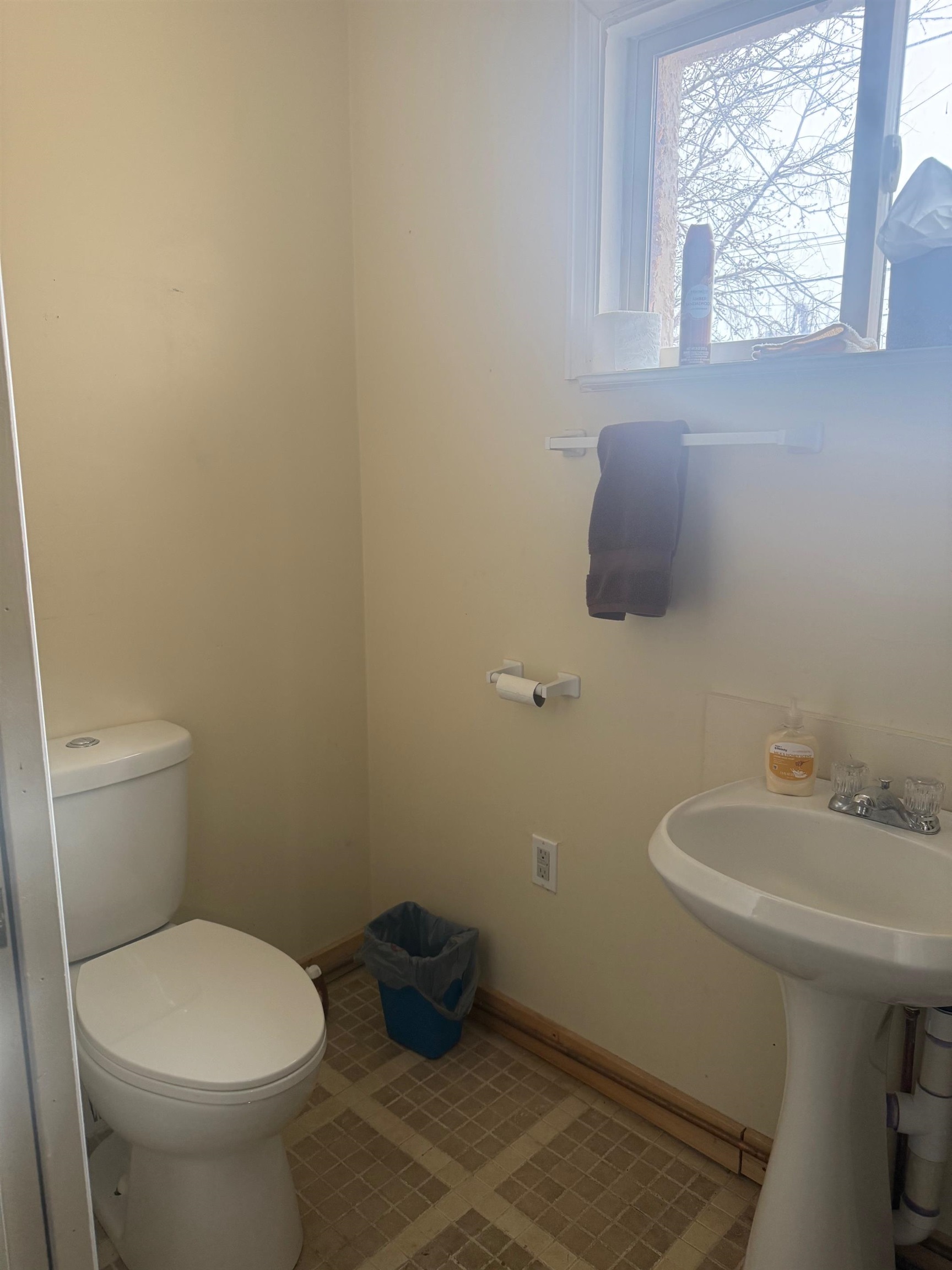 419 6th Street Rawlins, WY 82301 - Photo 4 of 23