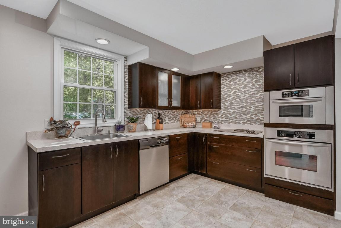 51 Falcon Bridge Road Ocean Pines, MD 21811 - Photo 8 of 32