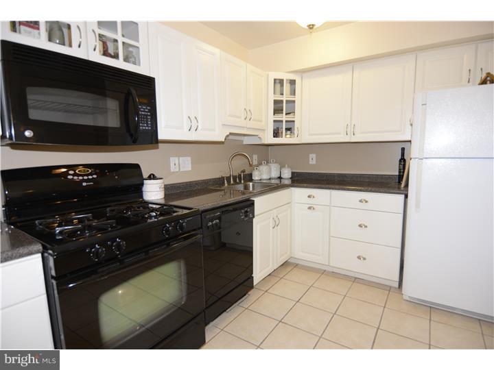 2914 State Hill Road, Unit D9 Wyomissing, PA 19610 - Photo 8 of 19 Gallery Image 8