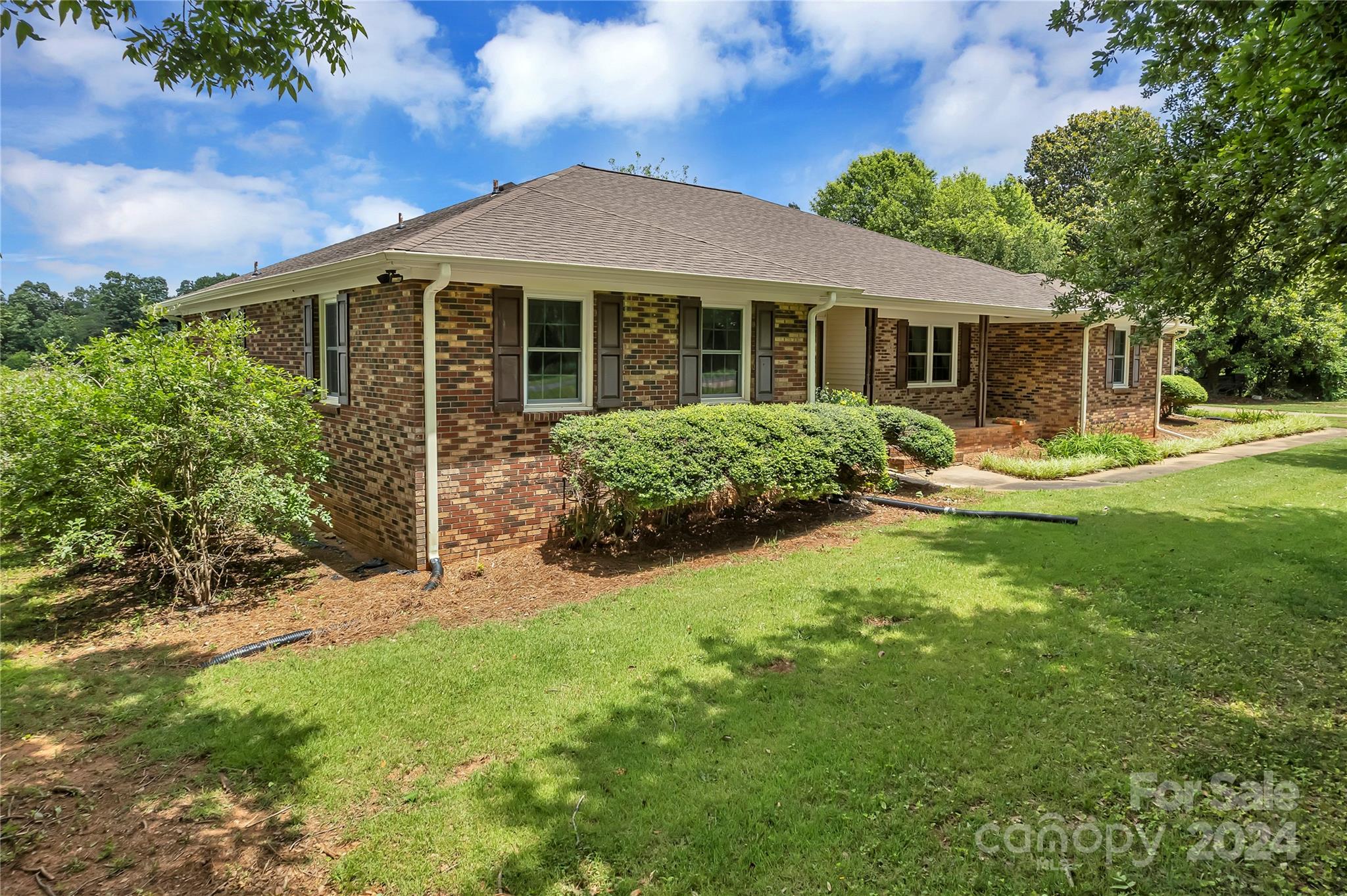 114 Tobe Bridge Road Kings Mountain, NC 28086 - Photo 2 of 48 Gallery Image 2