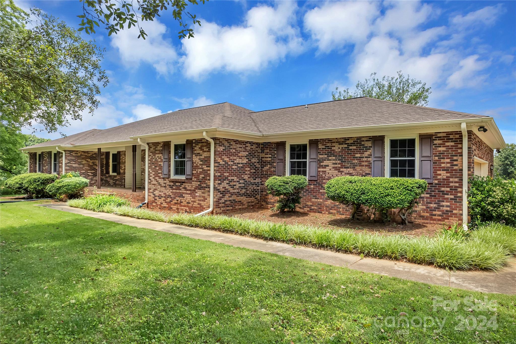 114 Tobe Bridge Road Kings Mountain, NC 28086 - Photo 3 of 48 Gallery Image 3