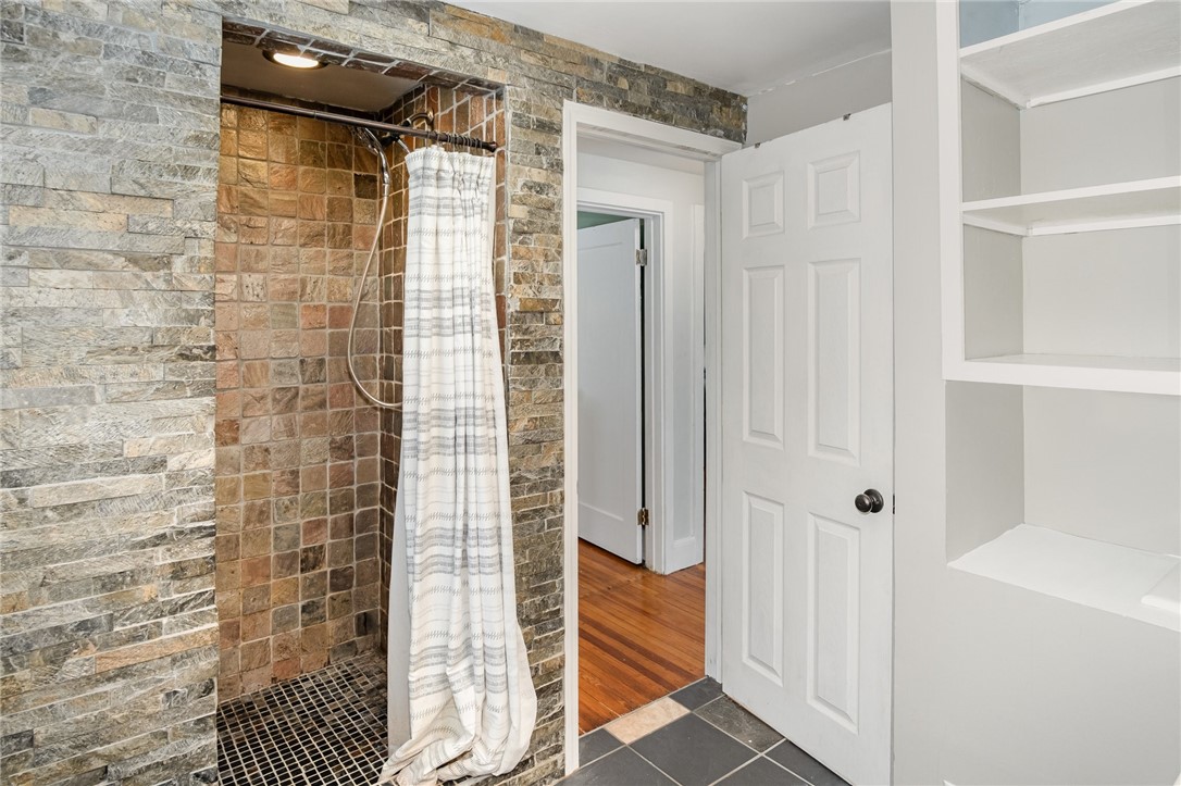 394 Laurelton Road Irondequoit, NY 14609 - Photo 16 of 27