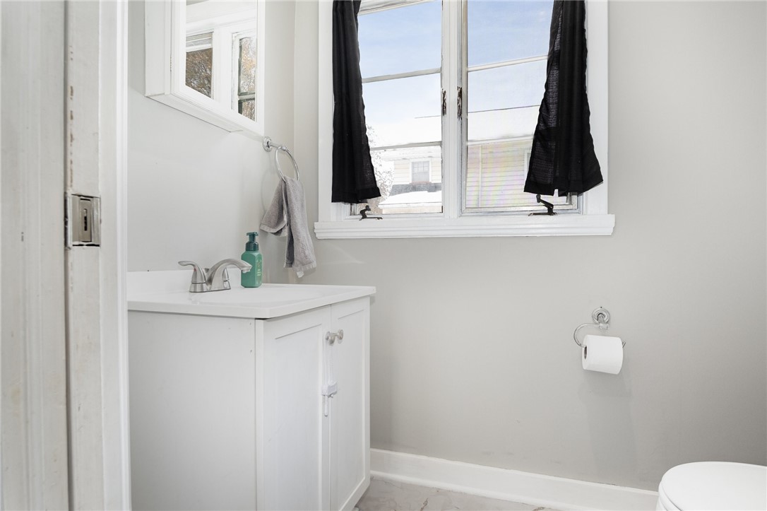 394 Laurelton Road Irondequoit, NY 14609 - Photo 23 of 27