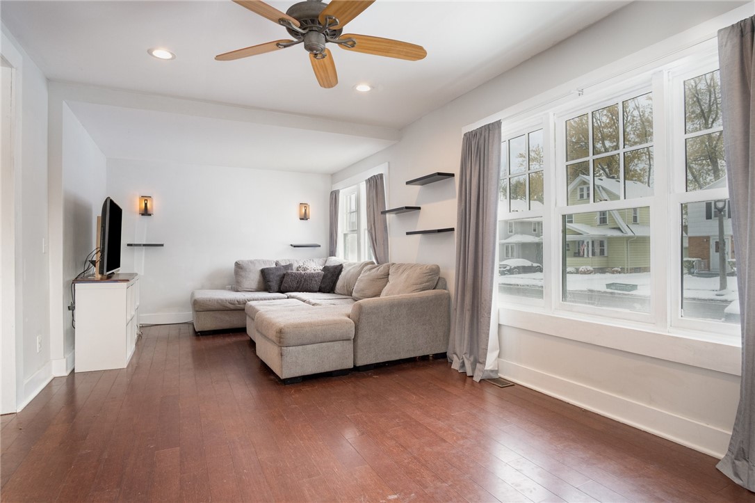 394 Laurelton Road Irondequoit, NY 14609 - Photo 7 of 27