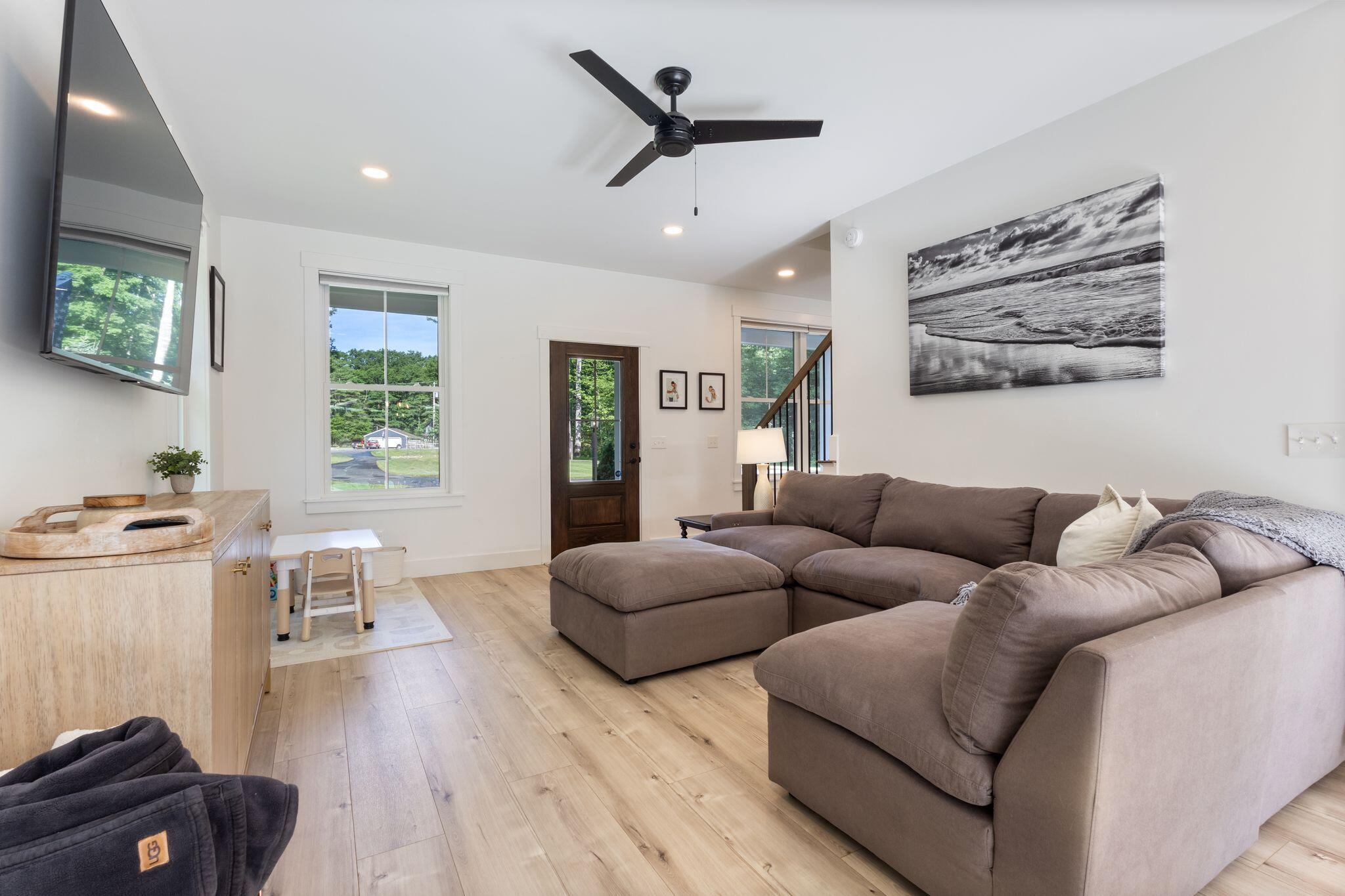 161 2 Rod Road Scarborough, ME 04074 - Photo 7 of 43 161_Two_Rod_Rd_017