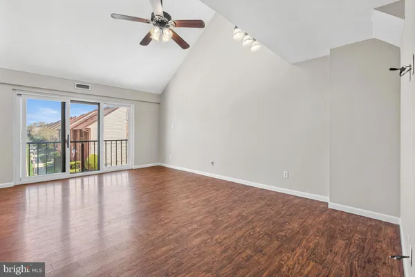 $2,400 | 9496-00 Convent Lane, Unit B, Philadelphia, PA 19114