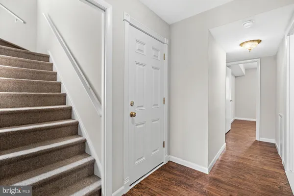 $2,400 | 9496-00 Convent Lane, Unit B, Philadelphia, PA 19114