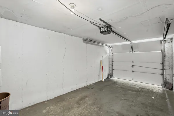 $2,400 | 9496-00 Convent Lane, Unit B, Philadelphia, PA 19114