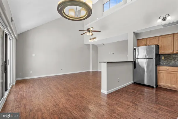 $2,400 | 9496-00 Convent Lane, Unit B, Philadelphia, PA 19114