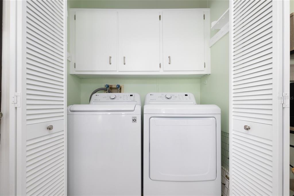 501 Topside Circle Edgewater, FL 32141 - Photo 28 of 47 a utility room with dryer and washer