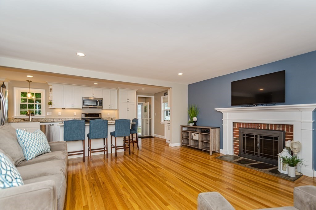 12 Baldwin Hill Road Littleton, MA 01460 - Photo 5 of 37 Gallery Image 5