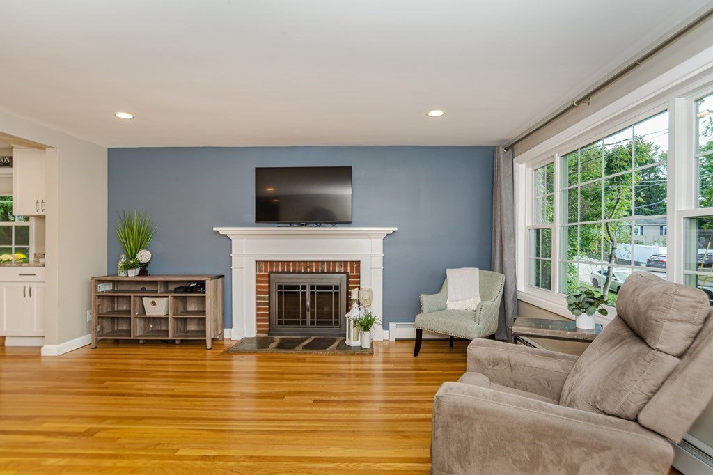12 Baldwin Hill Road Littleton, MA 01460 - Photo 6 of 37 Gallery Image 6