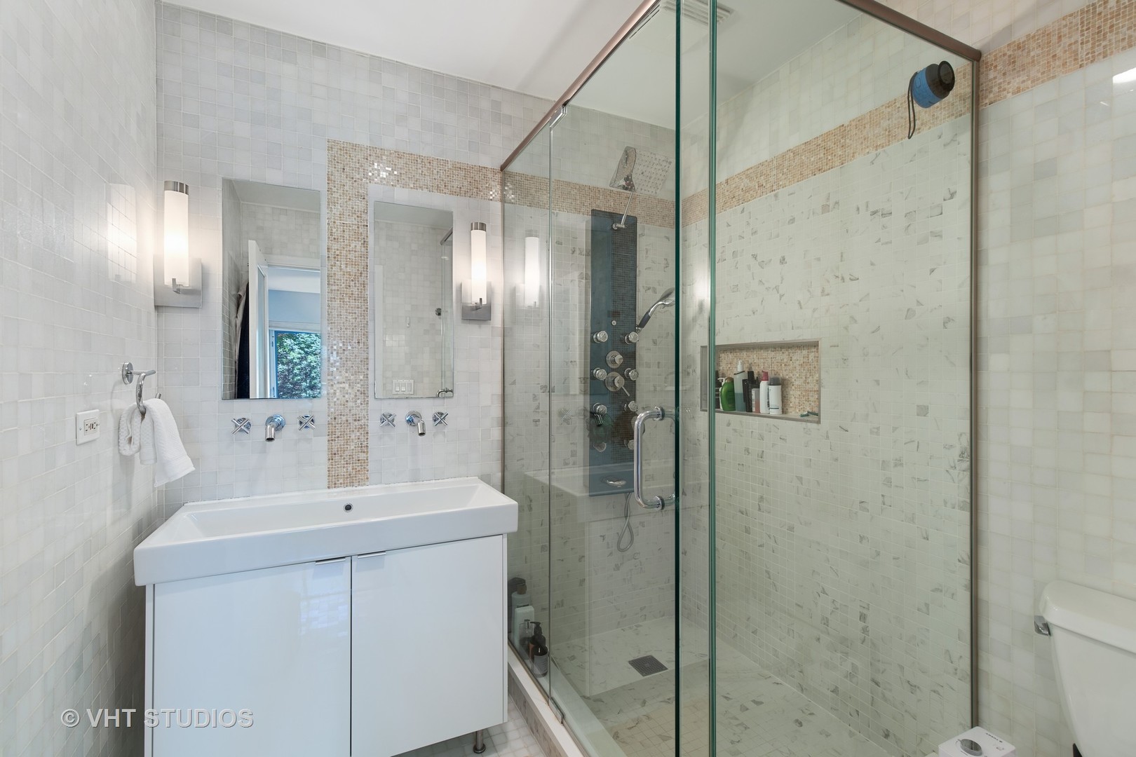 525 Berkeley Road Riverside, IL 60546 - Photo 18 of 33