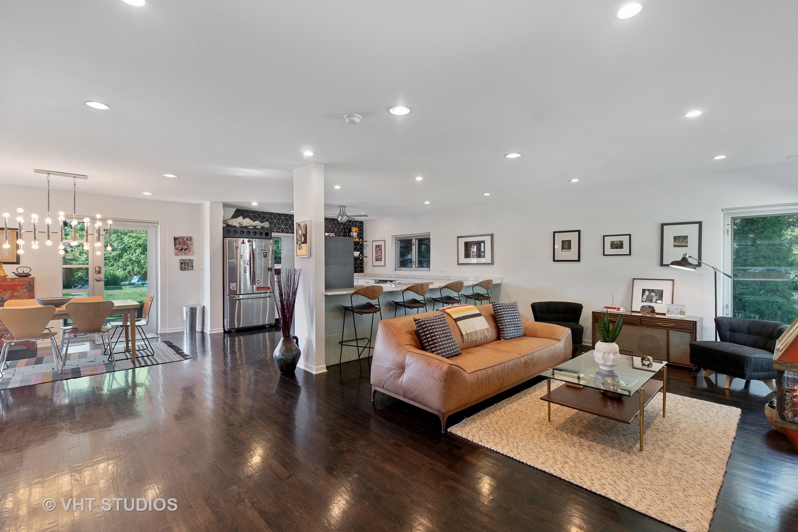 525 Berkeley Road Riverside, IL 60546 - Photo 3 of 33