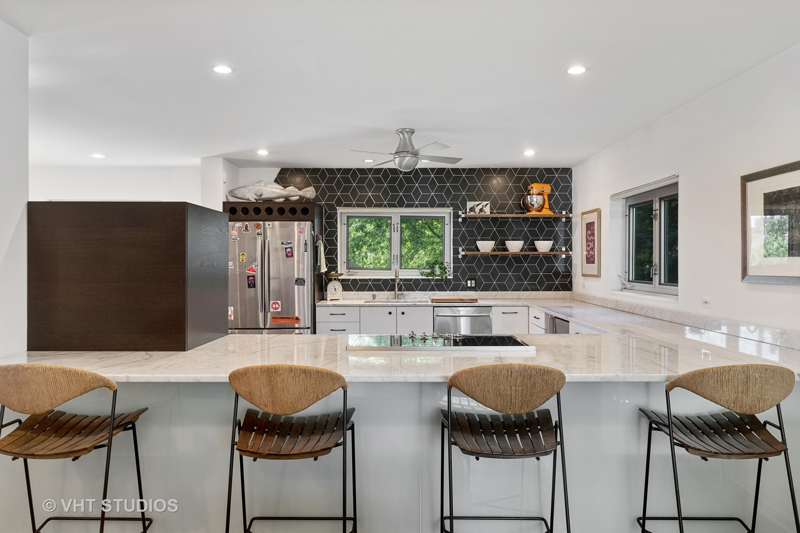 525 Berkeley Road Riverside, IL 60546 - Photo 6 of 33