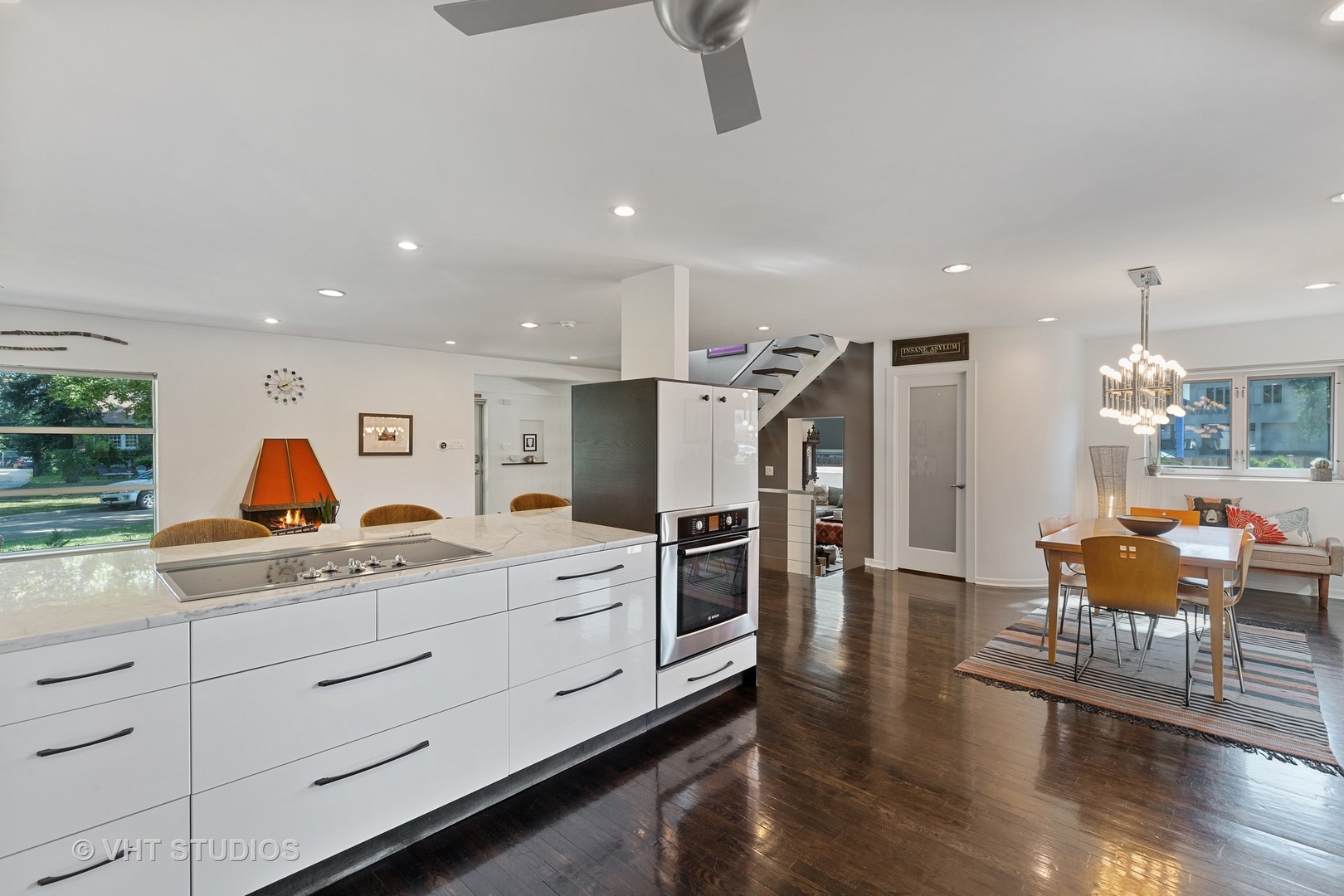 525 Berkeley Road Riverside, IL 60546 - Photo 7 of 33