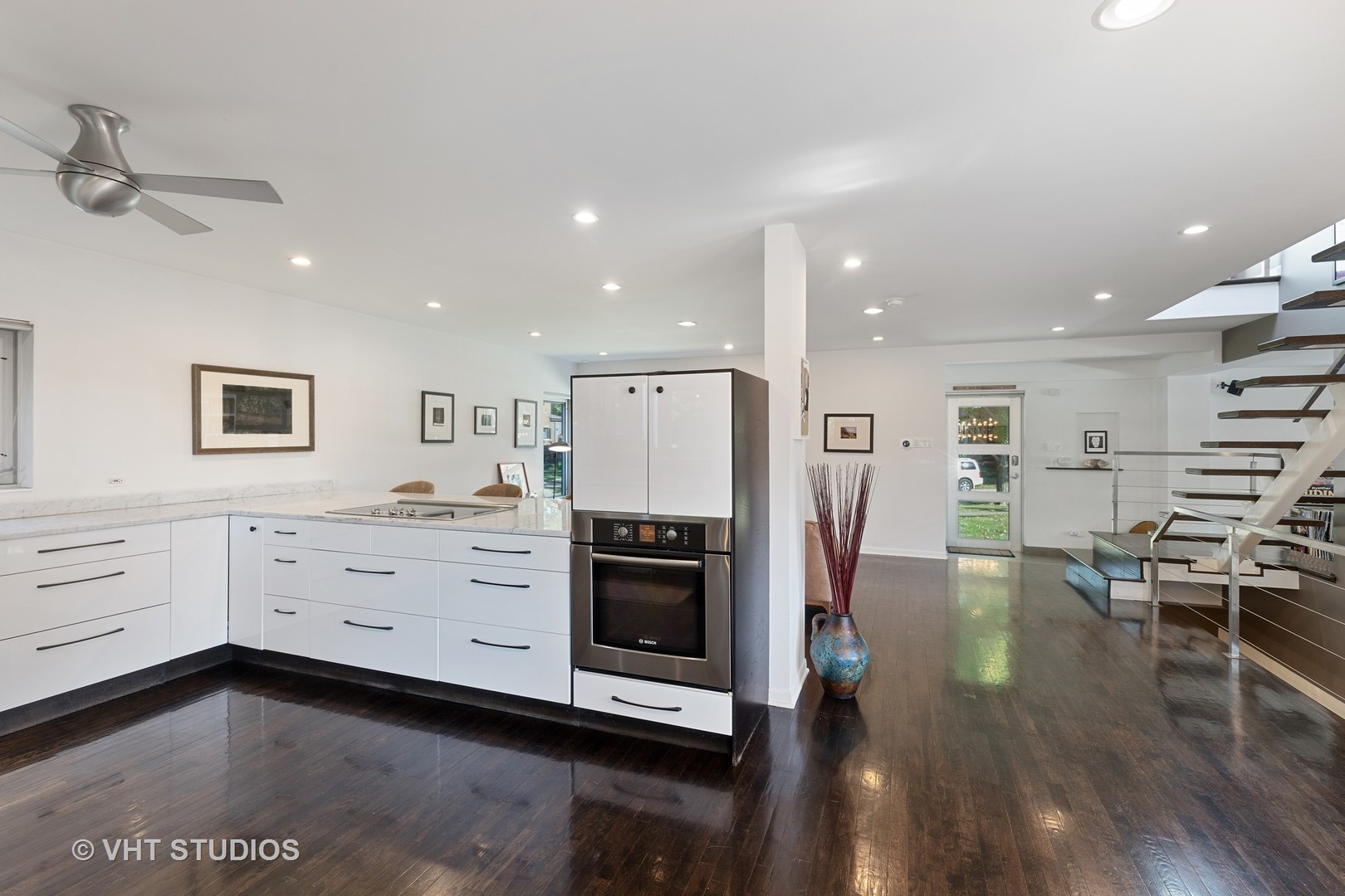 525 Berkeley Road Riverside, IL 60546 - Photo 8 of 33