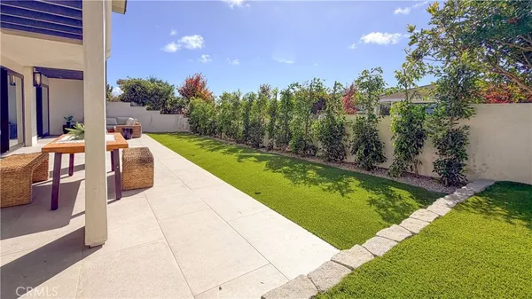 $3,848,000 | 5 Curl Drive, Corona del Mar, CA 92625